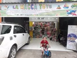 Lamacca Toys