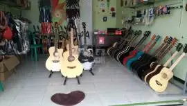 Urika Musik Malang (Toko Gitar)
