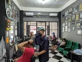 Five-O Barbershop Nusukan Solo